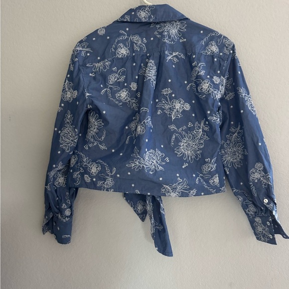 Cinq à Sept Blouse Abrielle Embroidered Blue Chambray Cotton Tie Hem Shirt XS - Picture 6 of 7
